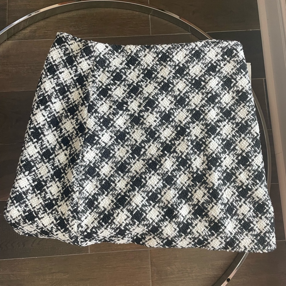 Black and White Tweed Skirt